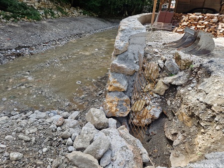 Sanacijska obnova vodotokov in hudournikov po poplavah (4)